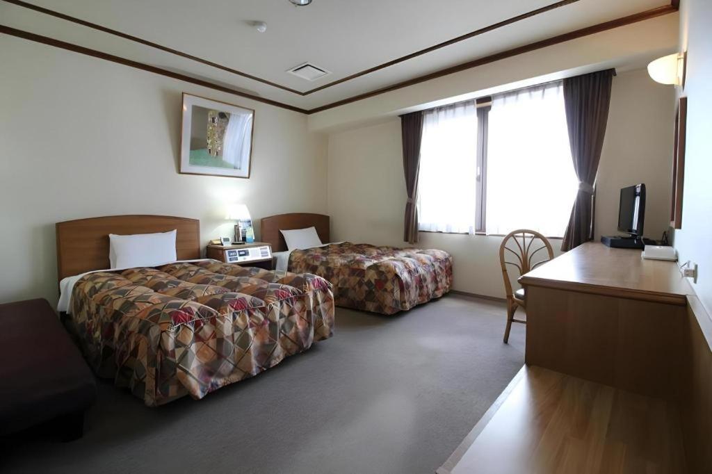 Neyagawa Trend Hotel 오사카 외부 사진