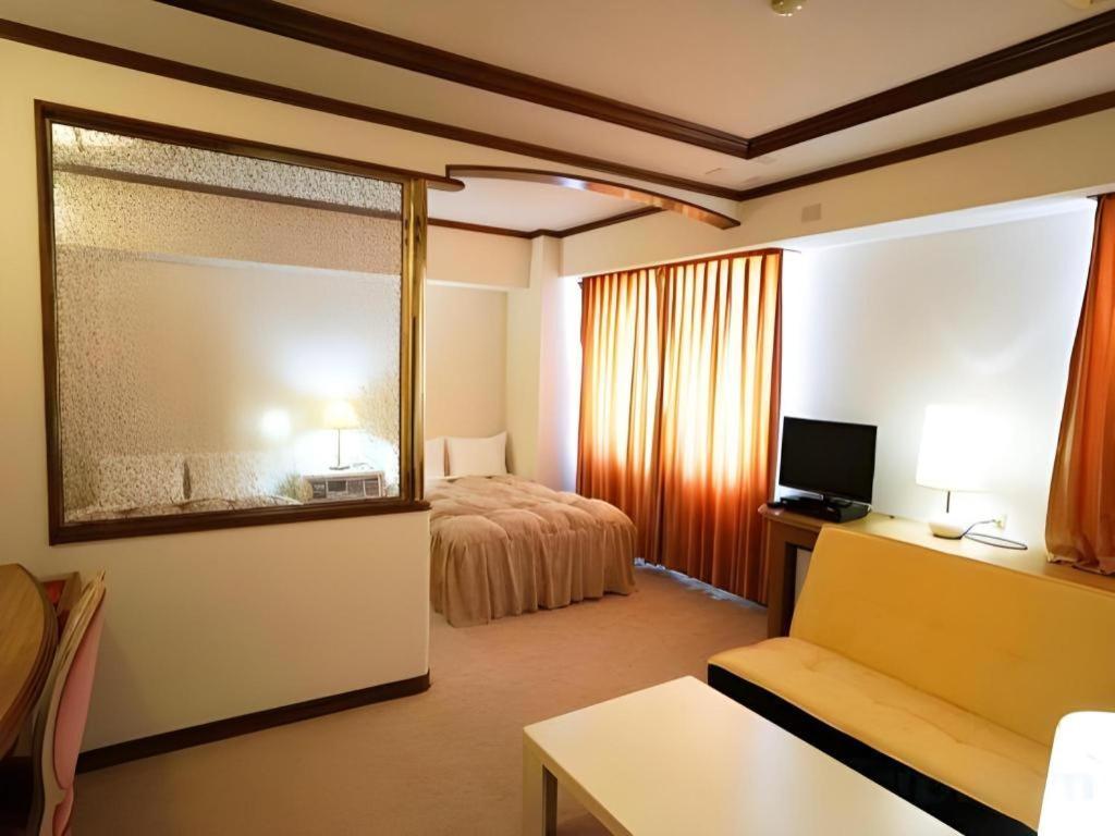 Neyagawa Trend Hotel 오사카 외부 사진